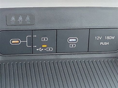 New 2026 Hyundai Kona SE image 14