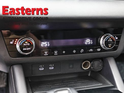 Used 2025 Mitsubishi Outlander SE AWD/4WD image 19