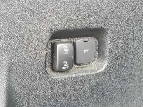 Used 2020 Ford Edge Titanium AWD/4WD image 8