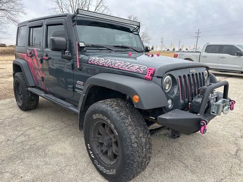 Used 2017 Jeep Wrangler Unlimited Sport w/ Connectivity Group image 2