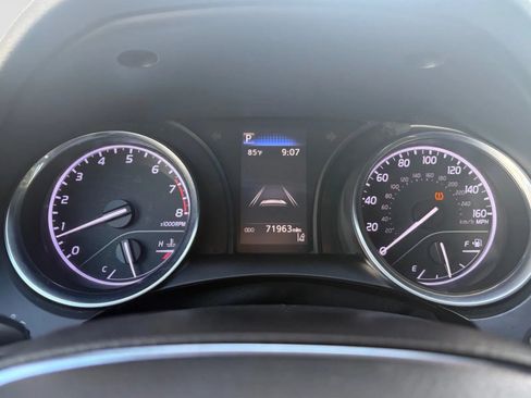 Used 2020 Toyota Camry SE FWD image 29
