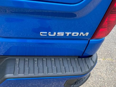 Used 2023 Chevrolet Silverado 1500 Custom AWD/4WD image 15