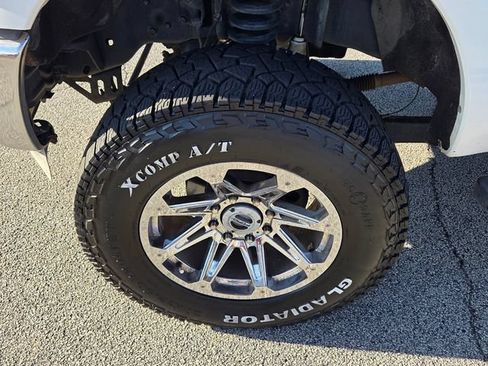 Used 2012 Ford F250 XLT w/ Skid Plate Pkg AWD/4WD image 17
