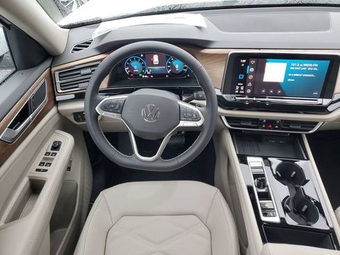 New 2026 Volkswagen Atlas SE image 24