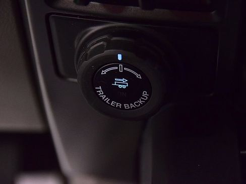 Used 2020 Ford F250 XLT w/ XLT Premium Package AWD/4WD image 28