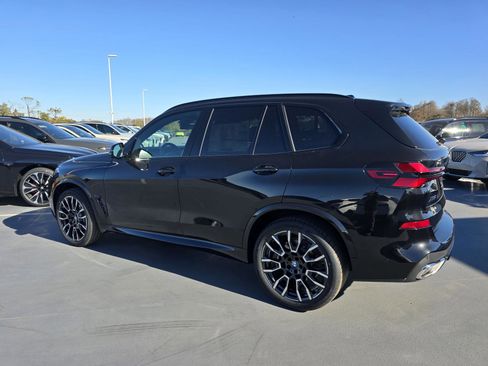 New 2026 BMW X5 sDrive40i w/ M Sport Package image 4