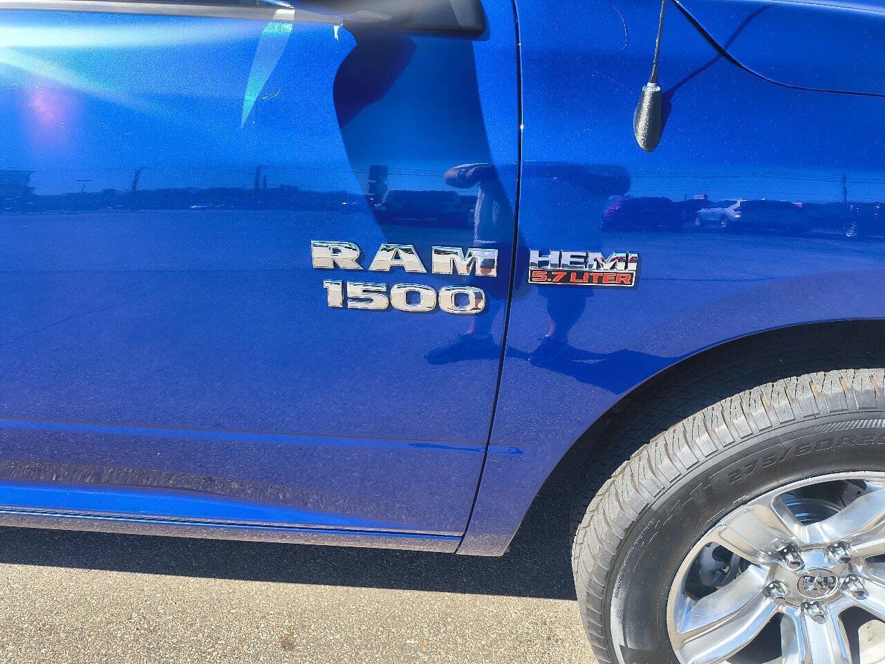 Used 2015 RAM 1500 Sport AWD/4WD image 4