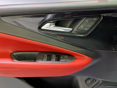 Certified 2025 Chevrolet Blazer EV RS image 23