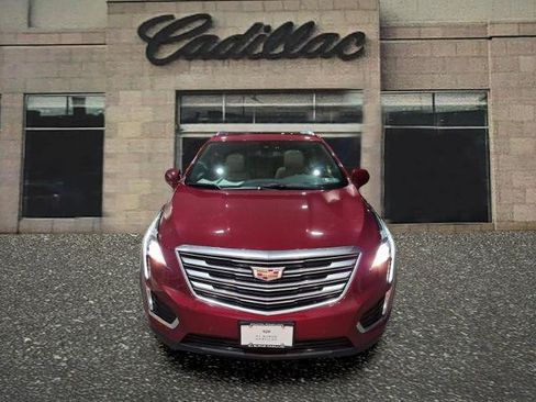 Used 2018 Cadillac XT5 Luxury w/ Driver Awareness Package AWD/4WD image 8