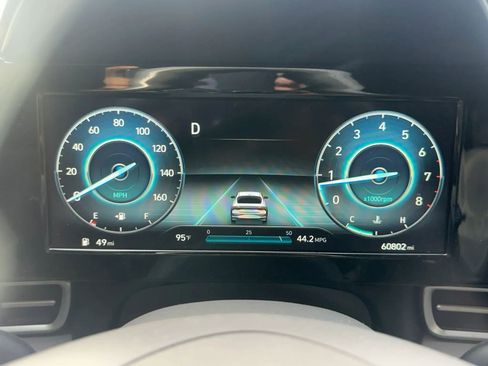 Used 2021 Hyundai Elantra SEL w/ Convenience Package FWD image 19