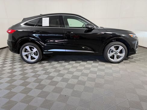 Certified 2025 Audi Q5 Premium Plus w/ Premium Plus AWD/4WD image 8