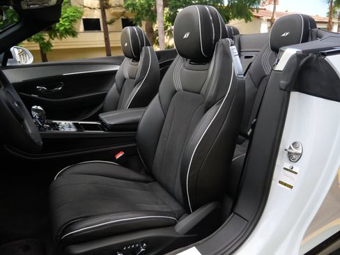 Used 2023 Bentley Continental GT V8 AWD/4WD image 18