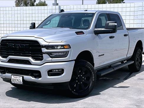 Certified 2026 RAM 2500 Big Horn AWD/4WD image 2