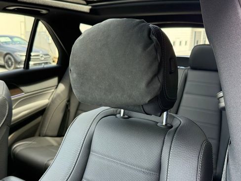 New 2026 Mercedes-Benz GLE 450 4MATIC image 3