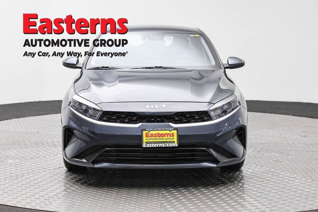 Used 2024 Kia Forte LXS FWD image 3