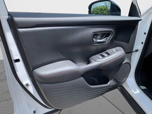 Certified 2025 Honda HR-V Sport image 11