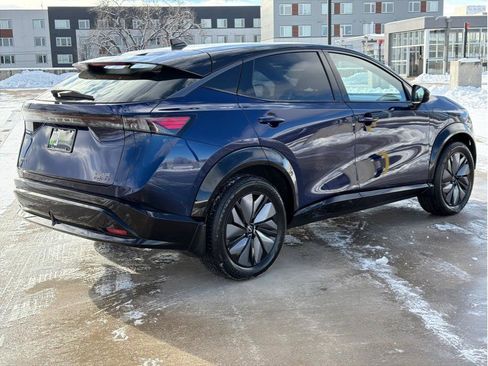 Used 2024 Nissan Ariya AWD image 8