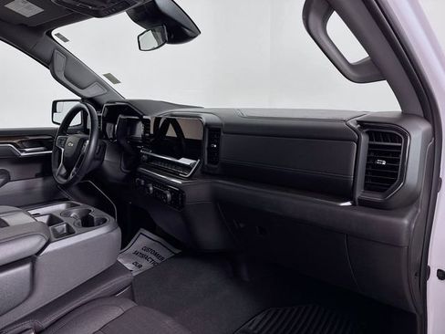 Used 2025 Chevrolet Silverado 1500 LT image 29