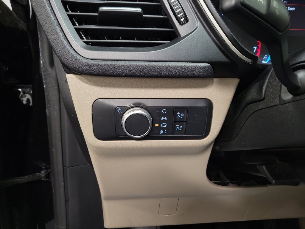 Used 2020 Ford Escape SE FWD image 24