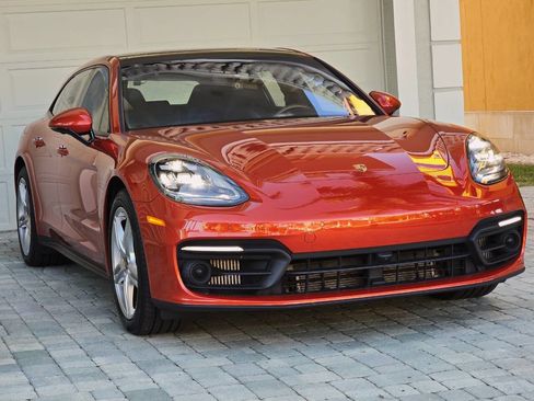 Used 2021 Porsche Panamera 4 image 25