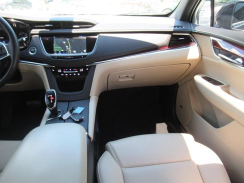 Used 2019 Cadillac XT5 Luxury AWD/4WD image 14