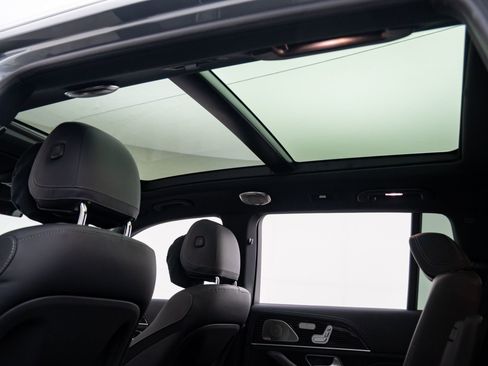 New 2025 Mercedes-Benz GLS 450 4MATIC image 19