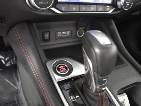 Used 2024 Nissan Sentra SR w/ SR Premium Package FWD image 19