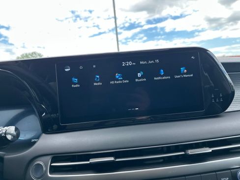 Used 2024 Hyundai Palisade Limited AWD/4WD image 65