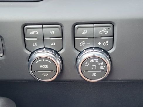 New 2026 GMC Sierra 2500 AT4 w/ AT4 Premium Plus Package AWD/4WD image 12