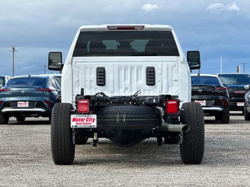 New 2026 GMC Sierra 3500 Pro w/ Convenience Package RWD image 5