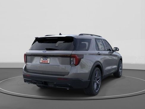 New 2026 Ford Explorer ST-Line w/ ST-Line Street Pack RWD image 8