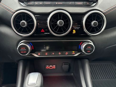 Used 2021 Nissan Sentra SR image 13