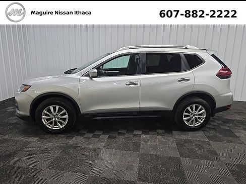 Used 2018 Nissan Rogue SV AWD/4WD image 6