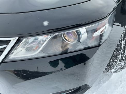 Used 2014 Chevrolet Impala LT w/ Convenience Package image 18