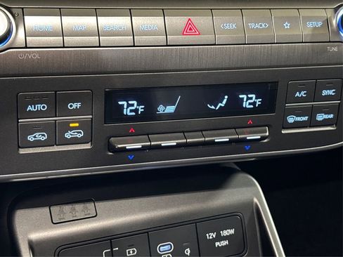 Certified 2026 Hyundai Kona Limited AWD/4WD image 33