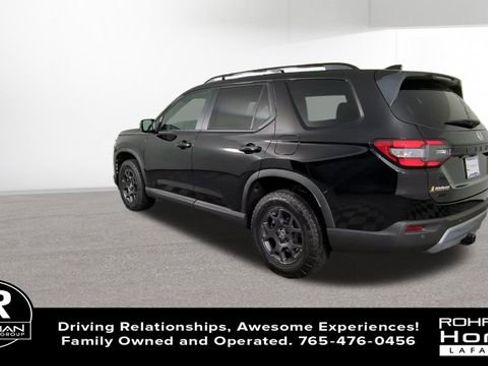 New 2025 Honda Pilot TrailSport image 7