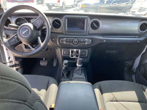 Used 2023 Jeep Wrangler Unlimited image 20