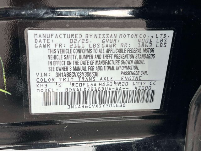 Used 2025 Nissan Sentra SV FWD image 32