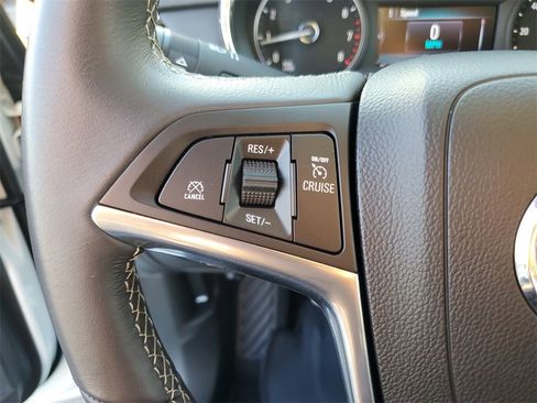 Used 2022 Buick Encore Preferred w/ Safety Package image 23