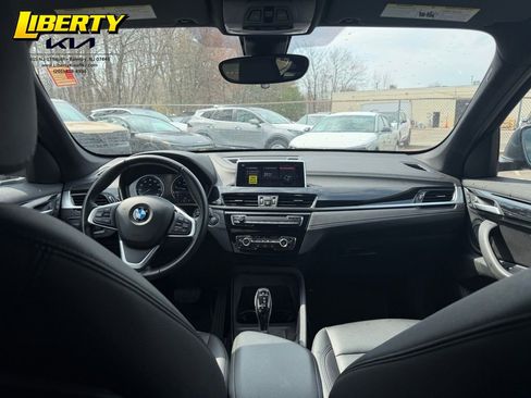 Used 2021 BMW X1 xDrive28i w/ Convenience Package AWD/4WD image 13