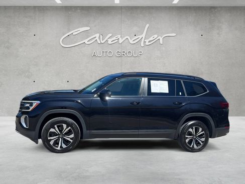 Used 2024 Volkswagen Atlas SE image 15