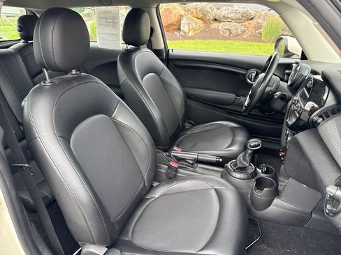 Used 2016 MINI Cooper 2-Door Hardtop FWD image 13
