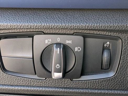 Used 2015 BMW M235i Coupe image 10