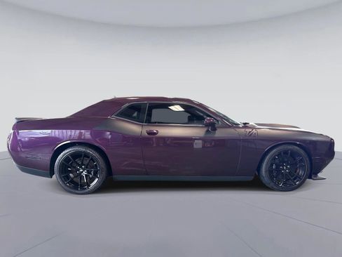 Used 2022 Dodge Challenger R/T Scat Pack w/ T/A Package image 2