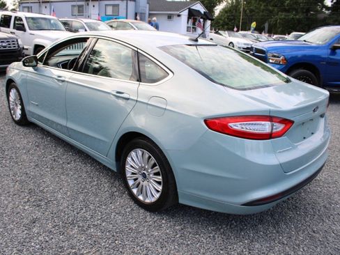 Used 2014 Ford Fusion SE w/ Equipment Group 502A FWD image 9