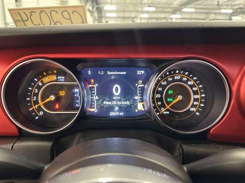 Used 2023 Jeep Gladiator Rubicon w/ Cold Weather Group image 19