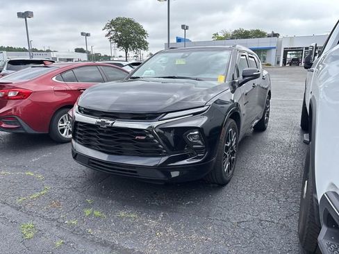 Used 2024 Chevrolet Blazer RS w/ Driver Confidence II Package AWD/4WD image 4