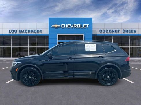 Used 2021 Volkswagen Atlas Cross Sport SE w/ Panoramic Sunroof Package image 5