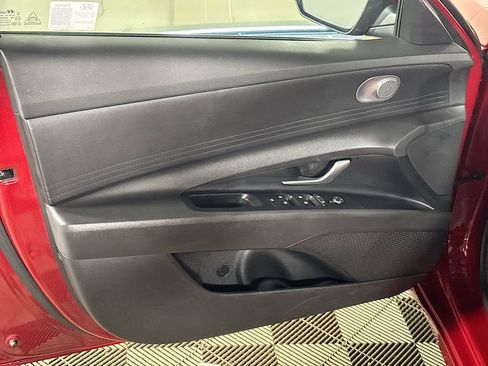 Used 2024 Hyundai Elantra SEL FWD image 10