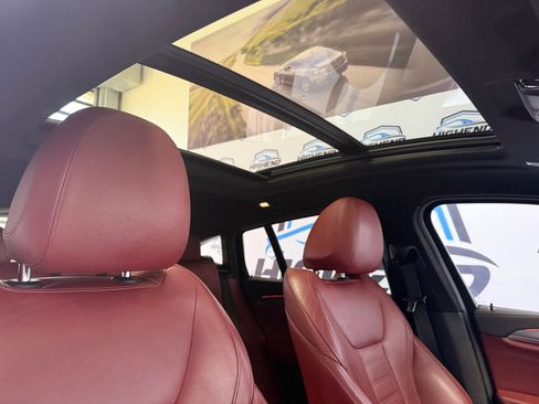 Used 2021 BMW X4 M40i w/ Premium Package image 27